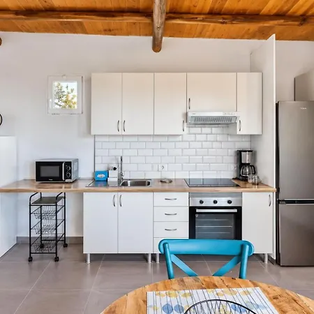 Guestready - House With Terrace And Bbq Maison d'hôtes